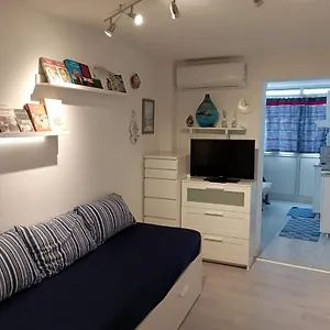 La Fenice , Aeroporto di Catania Fontana Rossa Italia